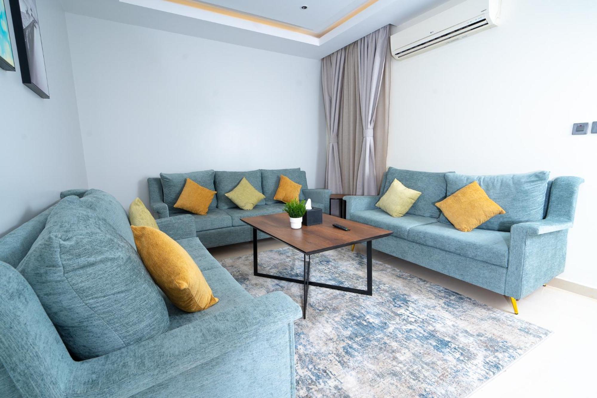 Vivian Park Al-Aziziya Aparthotel Riyadh Bagian luar foto